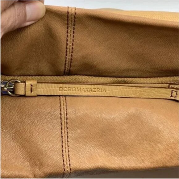 BCBGMaxAzria Tan Leather Hobo Crossbody Shoulder Bag Adjustable Strap - Picture 8 of 8